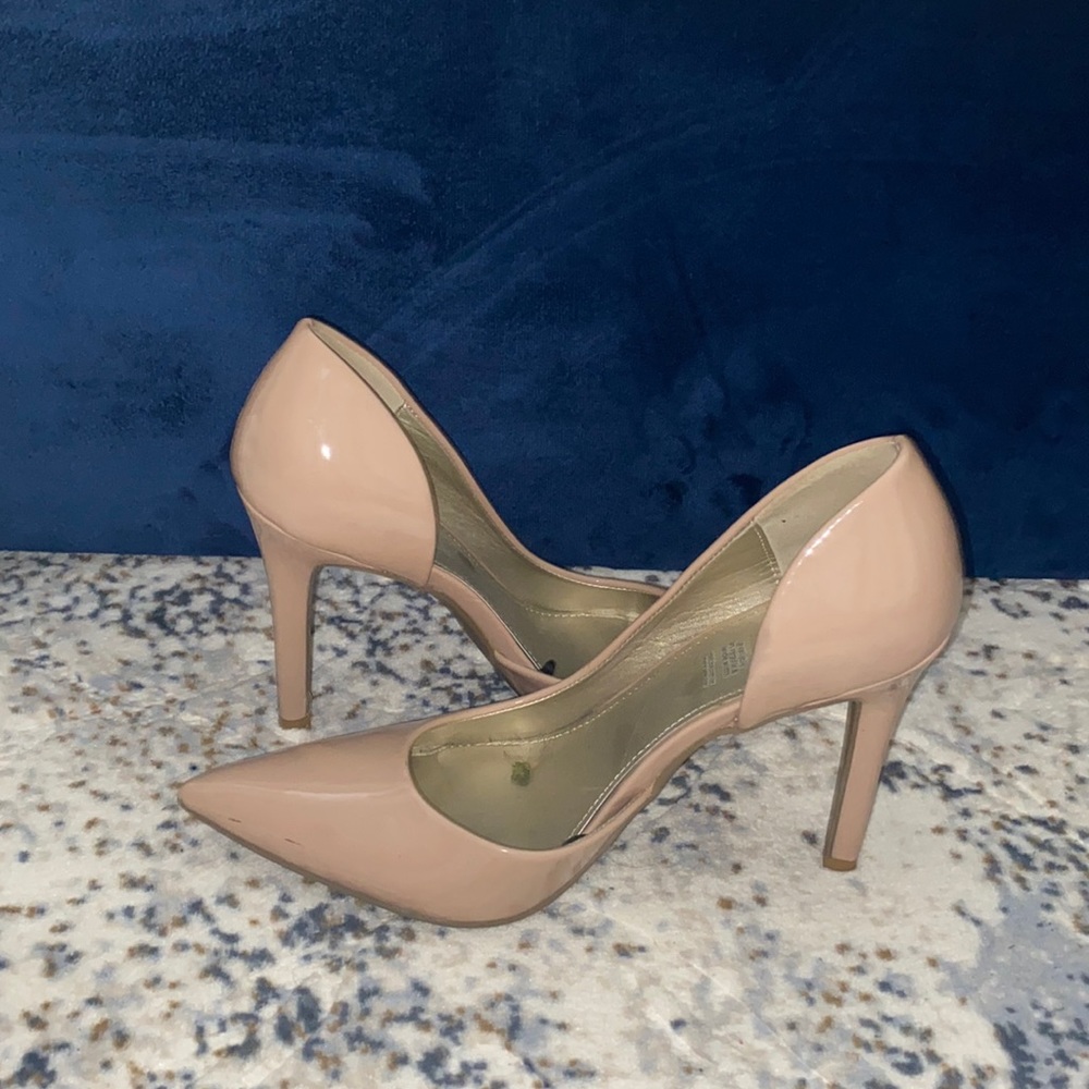 East 5th Nude pumps